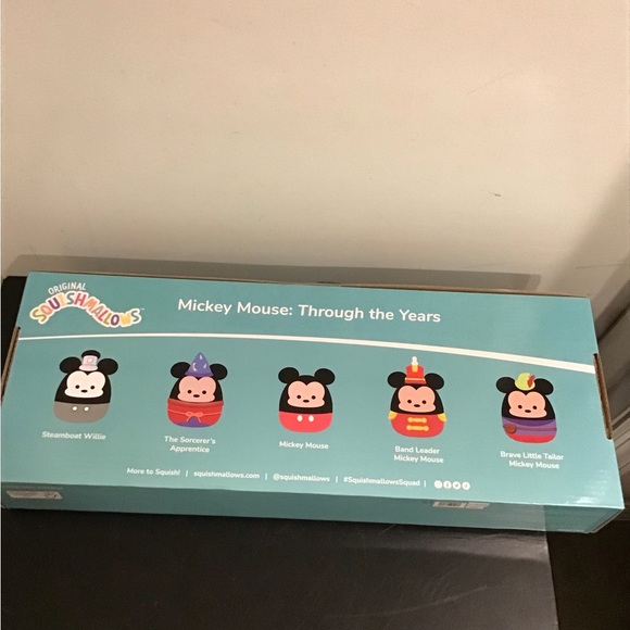 NWT 5 MICKEY MOUSE THROUGH THE YEARS - Picture 2 of 7